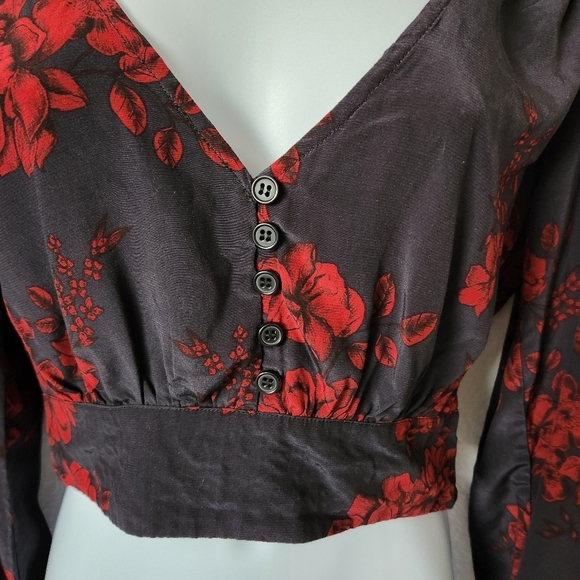 Marissa Webb Black and Red Crop Top - Picture 4 of 14